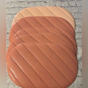 VINTAGE OLD SKOOL RUBBER VINYL RIDGED PATTERN TABLE-MATS PICNIC/CAMPING (5) PINK